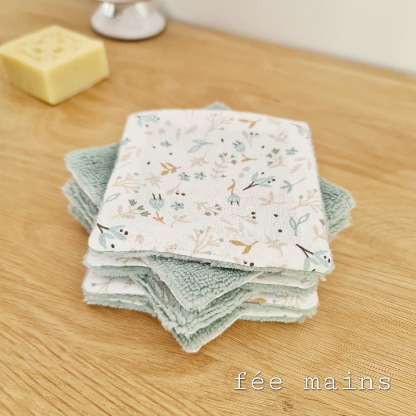 Lingettes lavables en éponge de bambou et coton fleuri